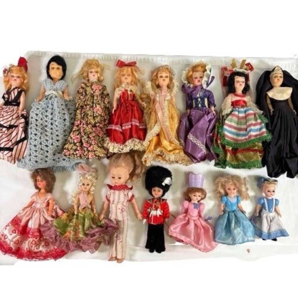 Vintage Arco? Dolls of the World Sleepy Eyed 5" - 8" Mixed Lot of 15 1950s 1960s